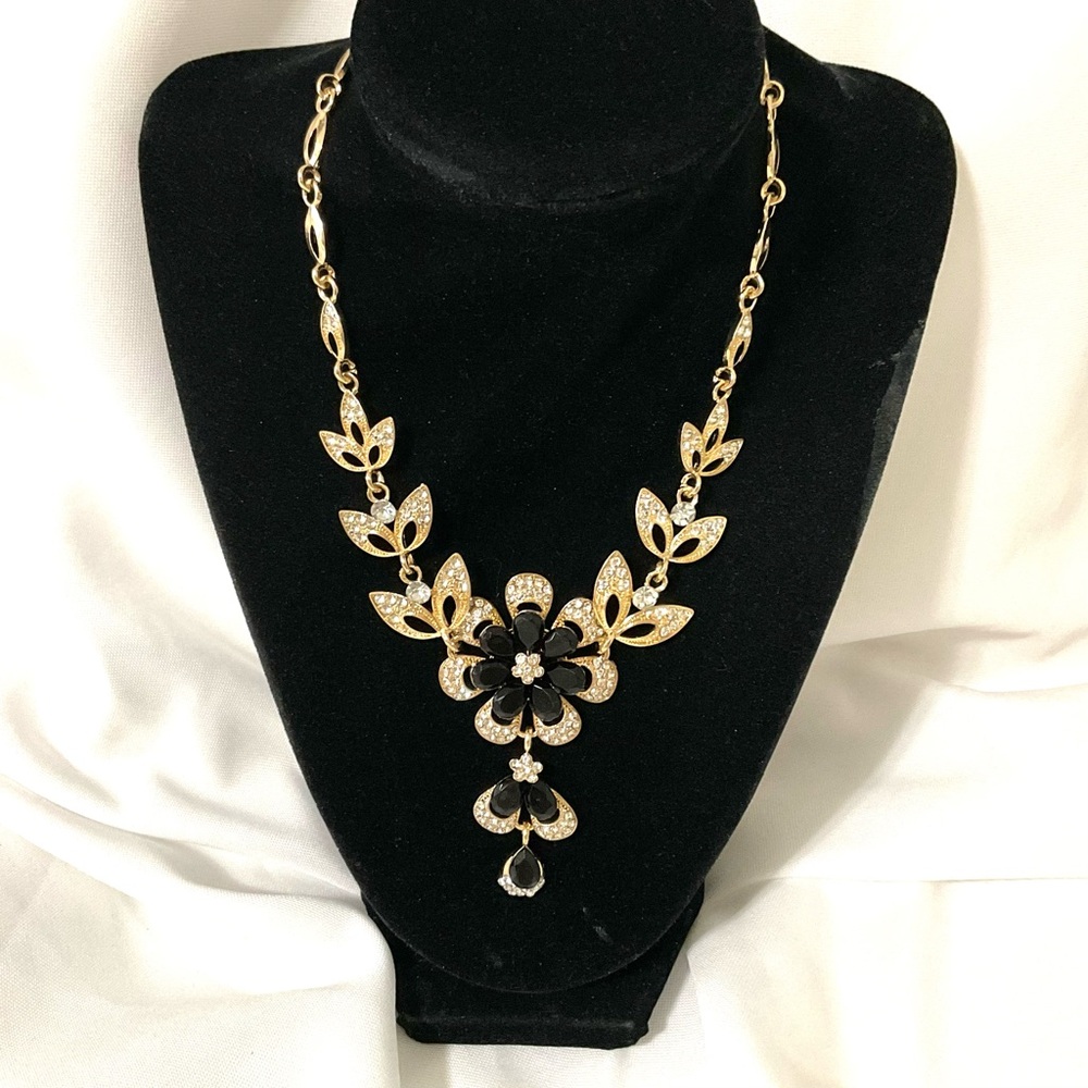 Fashion Necklace & Earrings Set (Prom or Wedding Set)